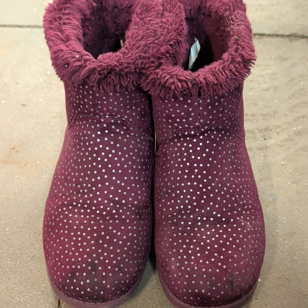 Cat & Jack Kids Boots in Burgundy with Silver Dots